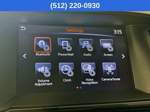 Used 2018 Nissan Pathfinder SV image 17