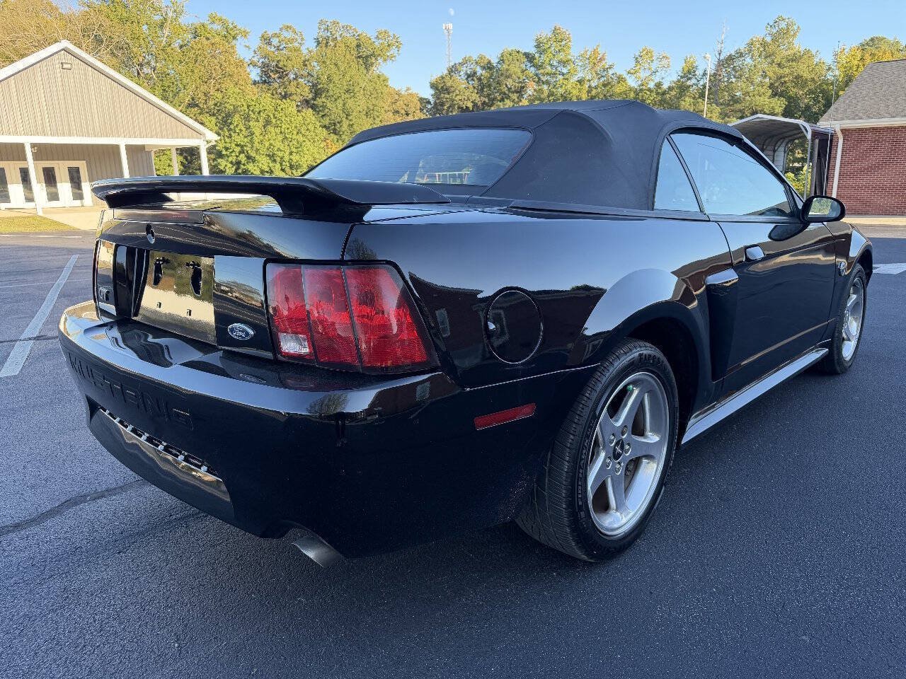 Used 2004 Ford Mustang GT RWD image 7