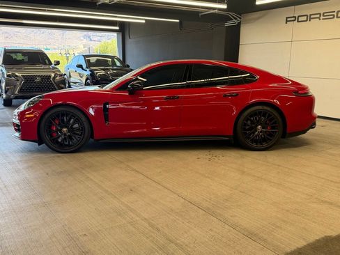 Certified 2022 Porsche Panamera GTS AWD/4WD image 2