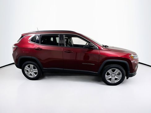 Used 2022 Jeep Compass Latitude w/ Convenience Group image 4