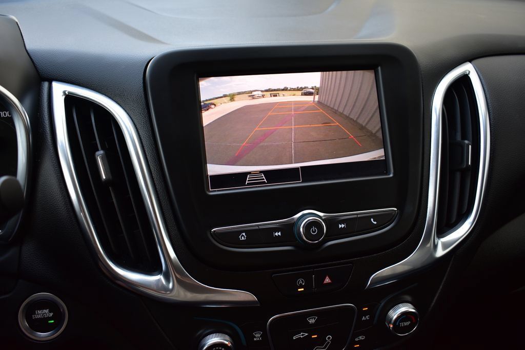 Used 2022 Chevrolet Equinox LT FWD image 36