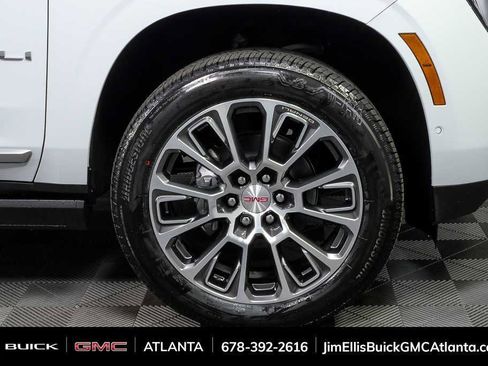 New 2026 GMC Yukon XL Denali w/ Sun & Power Step Package AWD/4WD image 41