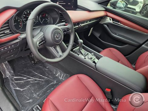New 2026 MAZDA MAZDA3 Hatchback w/Premium Plus Pkg image 13