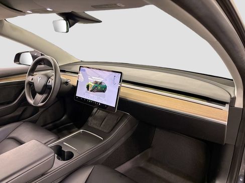 Used 2023 Tesla Model 3 Standard Range RWD image 13