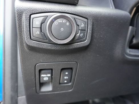 Used 2019 Ford F150 XLT w/ Equipment Group 302A Luxury AWD/4WD image 13