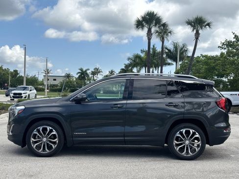 Used 2019 GMC Terrain SLT w/ Preferred Package FWD image 9