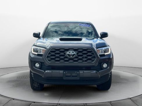 Used 2022 Toyota Tacoma TRD Sport AWD/4WD image 2