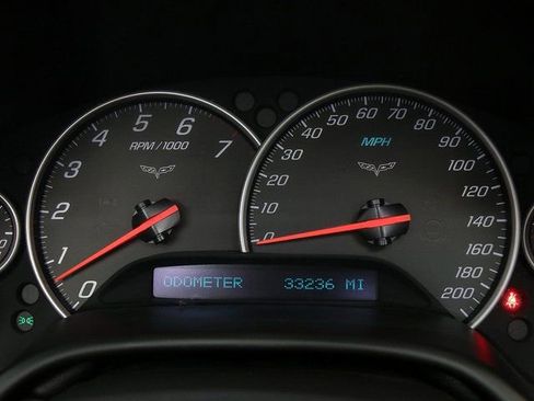 Used 2011 Chevrolet Corvette Grand Sport w/ Preferred Equipment Group image 17