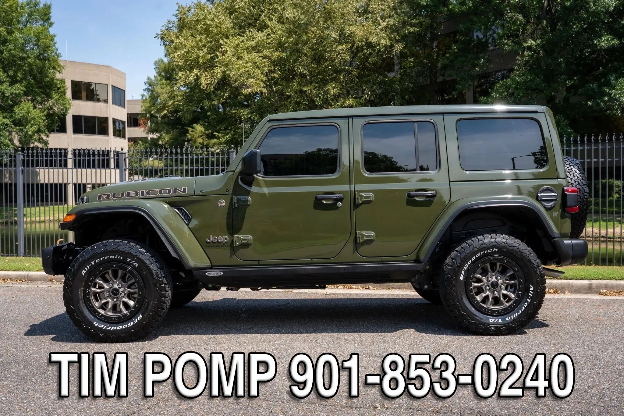 Used 2023 Jeep Wrangler Unlimited Rubicon 392 w/ Trailer Tow Package AWD/4WD image 9