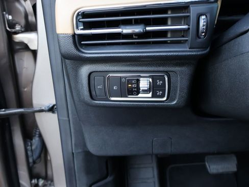 Used 2020 Lincoln Corsair Reserve image 39