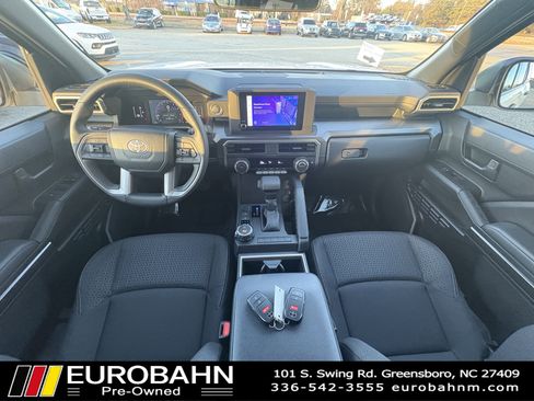 Used 2025 Toyota 4Runner SR5 image 33