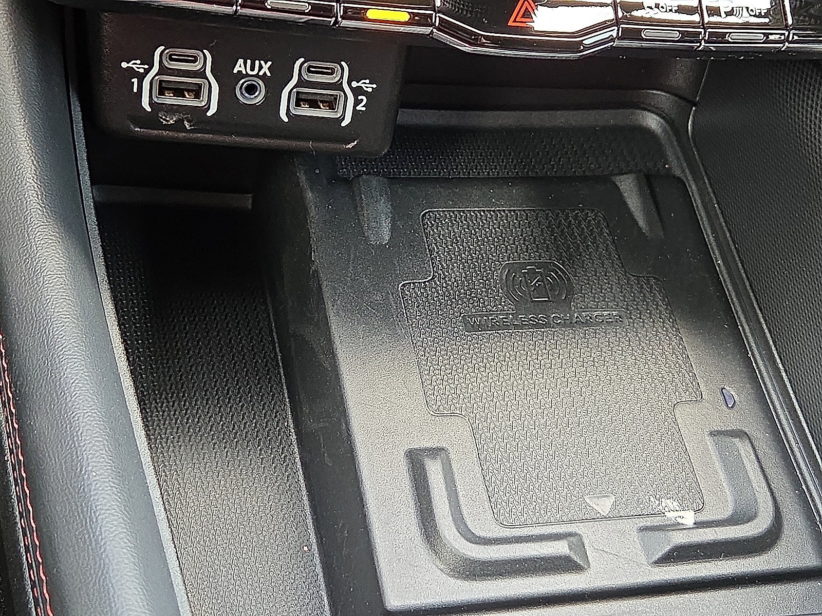 Used 2023 Dodge Durango R/T w/ Blacktop Package AWD/4WD image 19