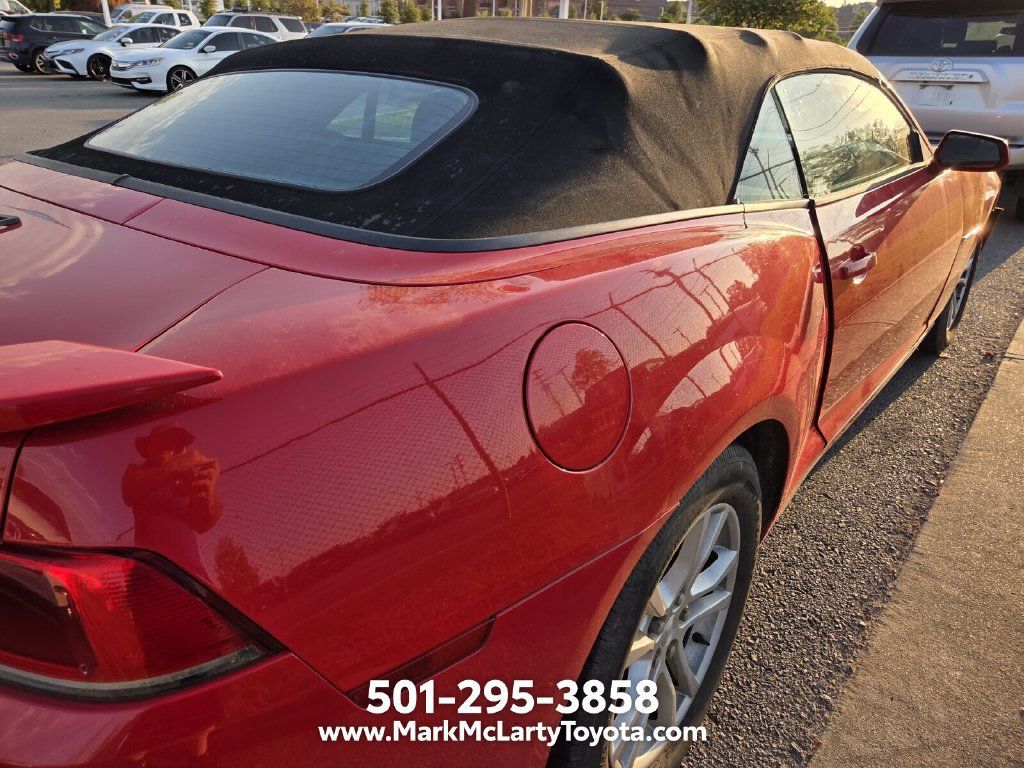 Used 2015 Chevrolet Camaro LT RWD image 10