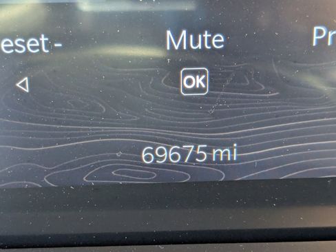 Certified 2022 Jeep Grand Cherokee L Overland w/ Advanced Protech Group III image 21