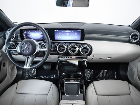 Certified 2026 Mercedes-Benz CLA 250 image 10