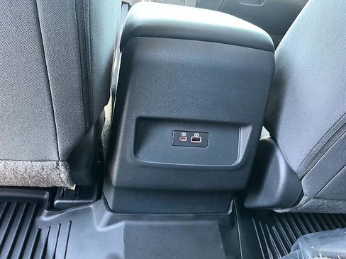 New 2026 Nissan Frontier SV image 23