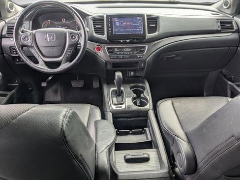 Used 2017 Honda Ridgeline RTL-T image 16