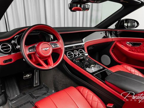 Used 2021 Bentley Continental GT Mulliner image 32