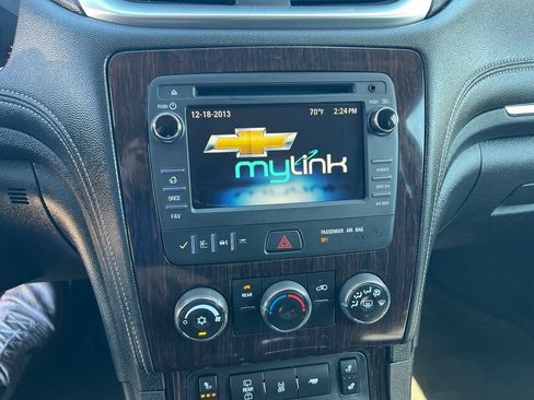 Used 2016 Chevrolet Traverse LT w/ Style and Technology Package AWD/4WD image 36