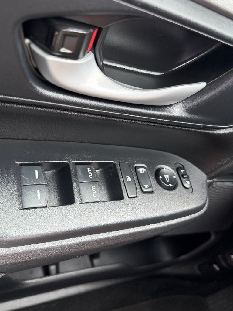 Used 2021 Honda CR-V Special Edition image 32