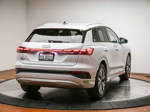Certified 2023 Audi Q4 e-tron Premium w/ Convenience Package RWD image 7