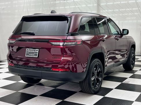 New 2025 Jeep Grand Cherokee Limited w/ Black Appearance Package image 8