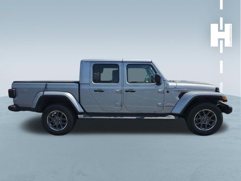 Used 2020 Jeep Gladiator Overland w/ LED Lighting Group AWD/4WD image 3