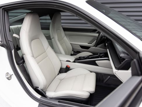 Certified 2024 Porsche 911 Carrera S w/ Premium Package image 28