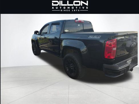 Used 2016 Chevrolet Colorado Z71 w/ Z71 Midnight Edition AWD/4WD image 12