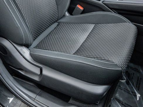 Used 2022 Mitsubishi Outlander ES image 32