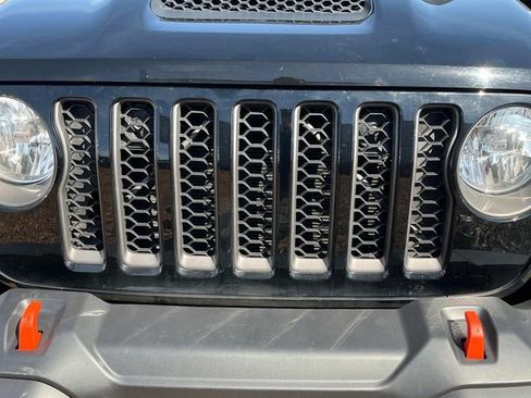 Used 2023 Jeep Gladiator Mojave w/ Cold Weather Group image 8
