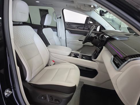 Used 2024 GMC Acadia Denali w/ Super Cruise Package AWD/4WD image 13
