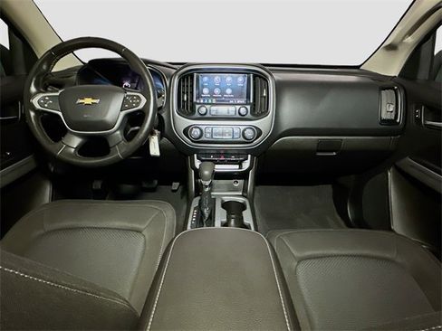 Used 2022 Chevrolet Colorado LT image 9