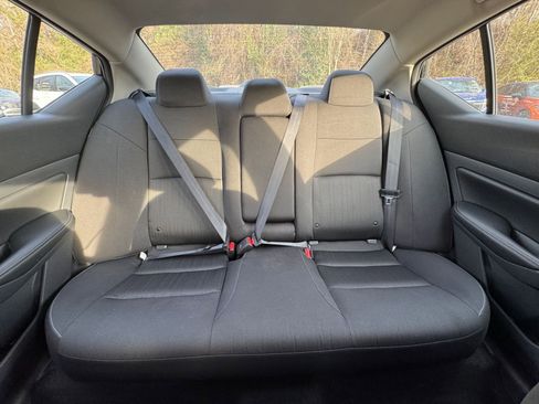 Used 2025 Nissan Altima 2.5 SV image 34