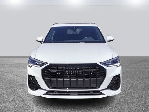 Certified 2025 Audi Q3 2.0T Premium w/ Convenience Package image 2