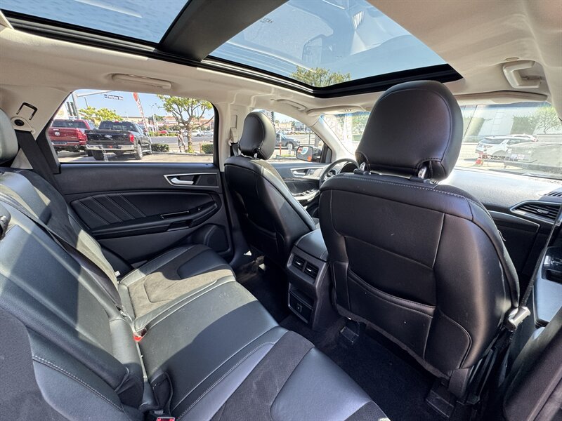 Used 2015 Ford Edge Sport FWD image 39