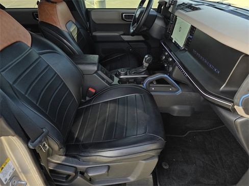 Certified 2023 Ford Bronco Wildtrak image 27
