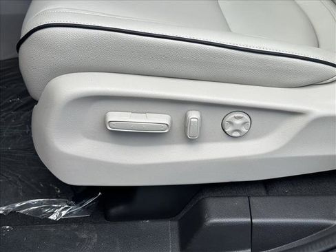 New 2026 Honda Odyssey Touring image 22