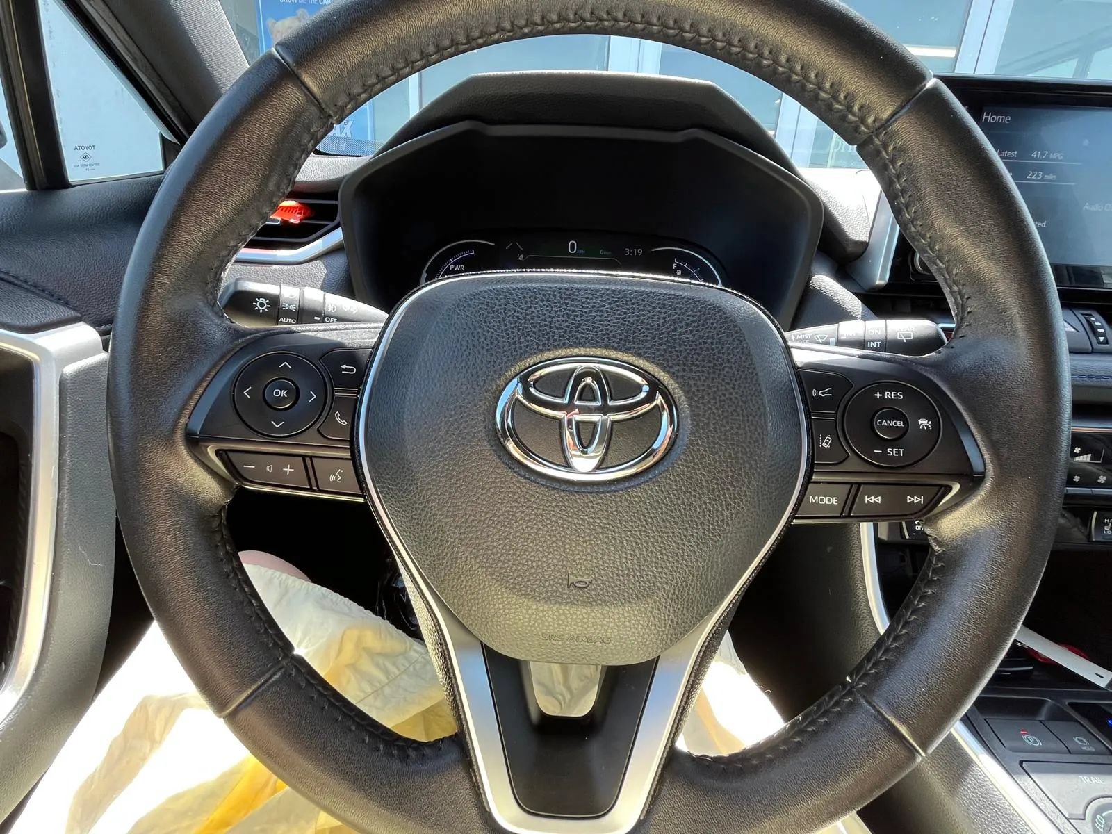 Used 2021 Toyota RAV4 XSE AWD/4WD image 15