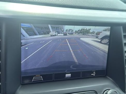 Used 2020 GMC Acadia SLT w/ Trailering Package FWD image 20