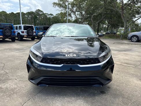 Used 2023 Kia Forte LXS FWD image 8