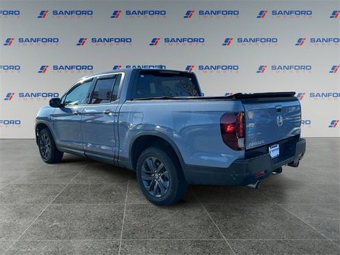 Used 2023 Honda Ridgeline Sport image 3