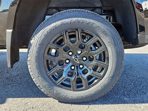 New 2026 Chevrolet Colorado W/T w/ WT Custom Package image 24