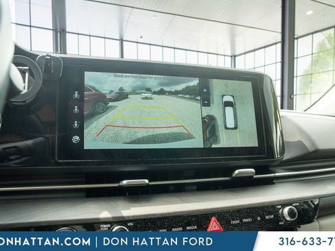 Used 2022 Kia Carnival SX FWD image 8