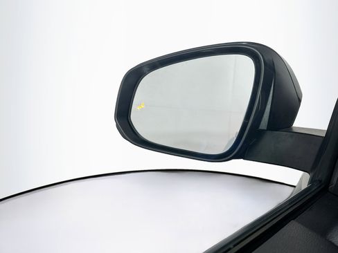 Used 2025 Toyota Tacoma TRD Off-Road image 16