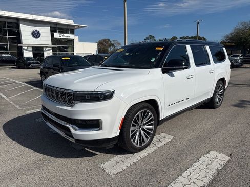 Used 2024 Jeep Grand Wagoneer L Series III image 19