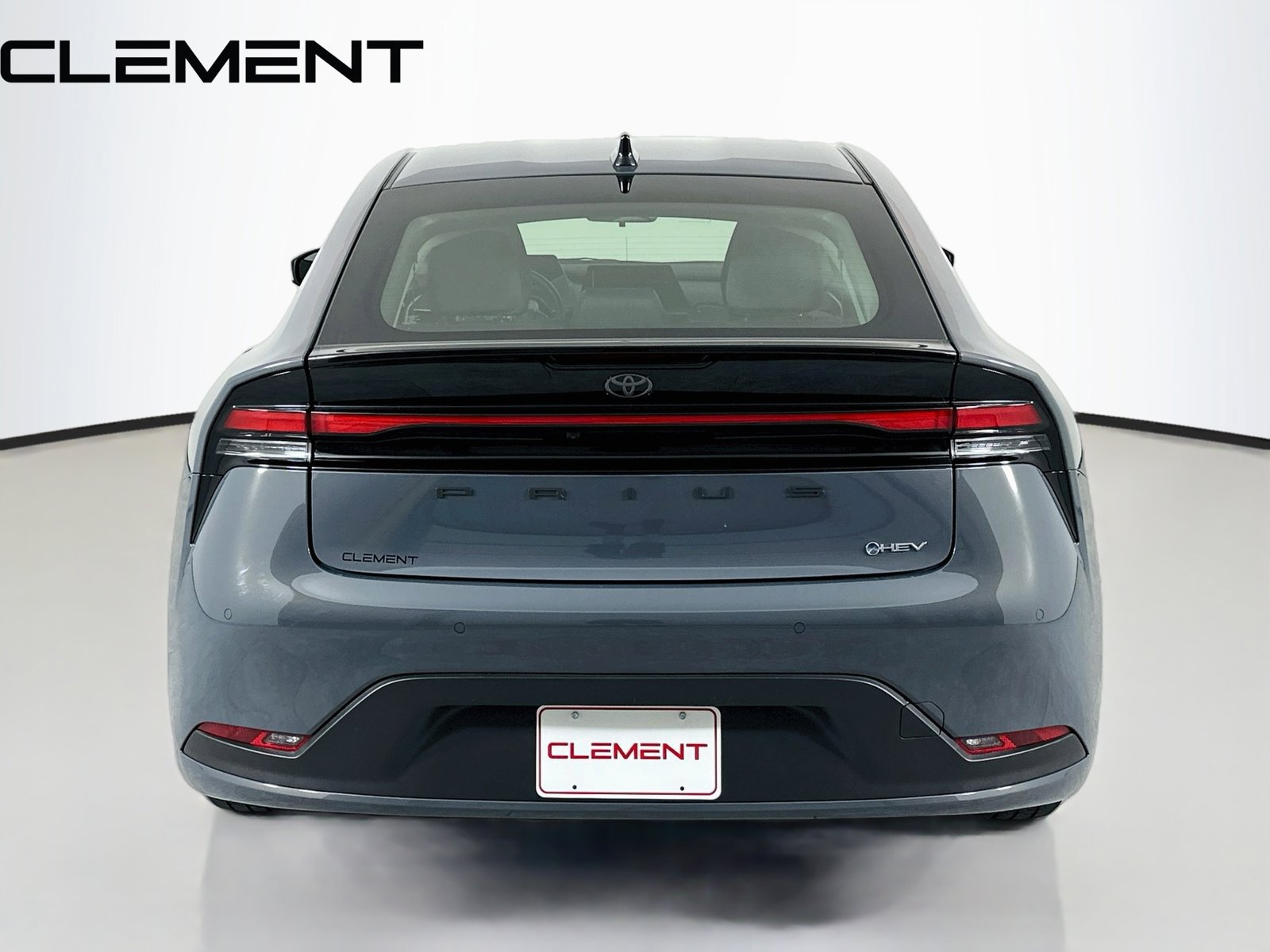 Used 2026 Toyota Prius LE FWD image 8