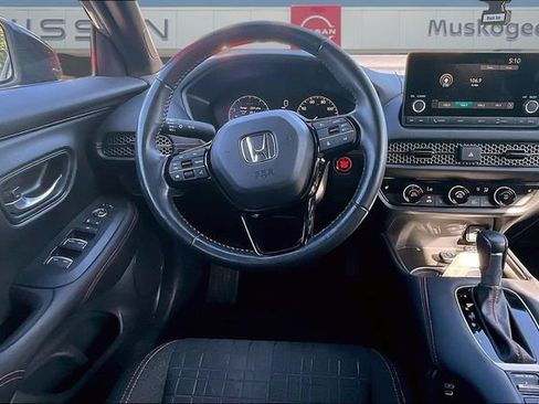 Used 2025 Honda HR-V Sport image 8
