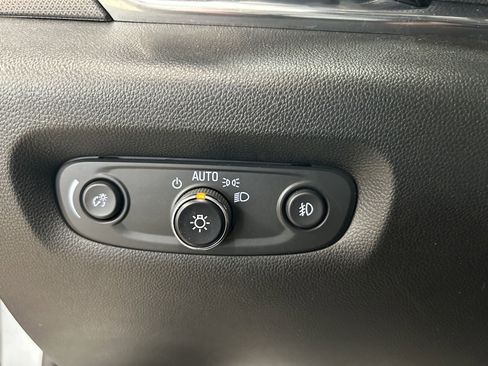 Used 2021 Chevrolet Traverse Premier w/ LPO, Blackout Package image 23