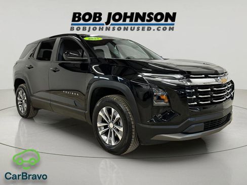 Certified 2025 Chevrolet Equinox LT image 1